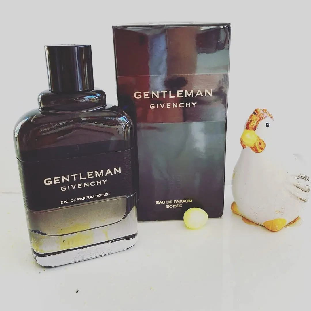 Parfums et eaux de la sélection Athéna